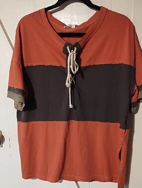 Men's Colorblock Lace-Up Short Sleeve Shirt - Rust/Charcoal